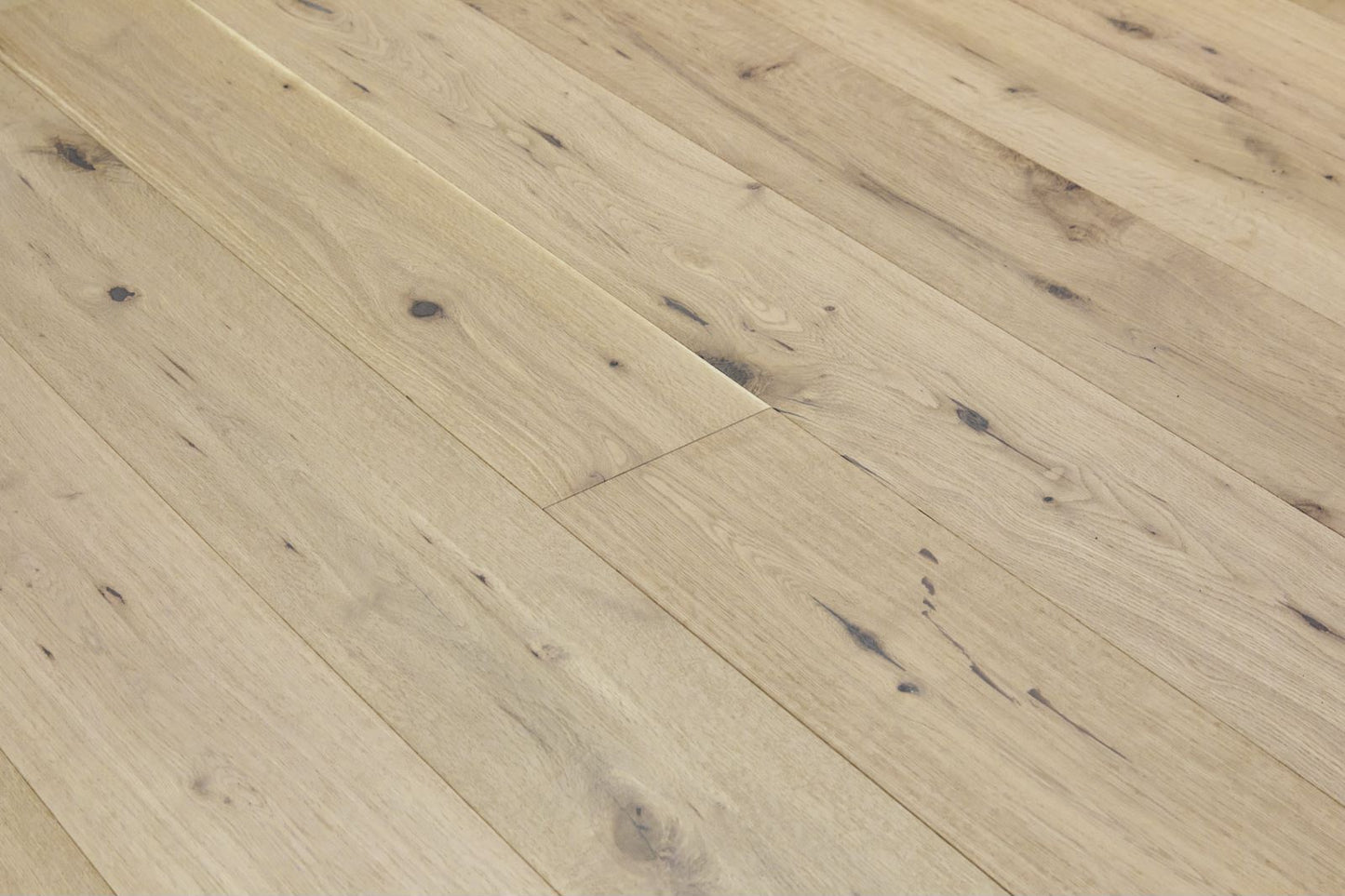 VIDAR Engineered Hardwood European Oak - Yukon 7 - 1/2" - D & R Flooring