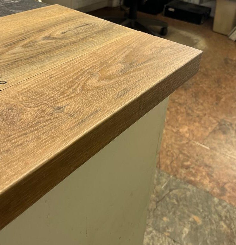 Vinyl SPC Flush Square Nosing - Custom Stair Nose - D & R Flooring
