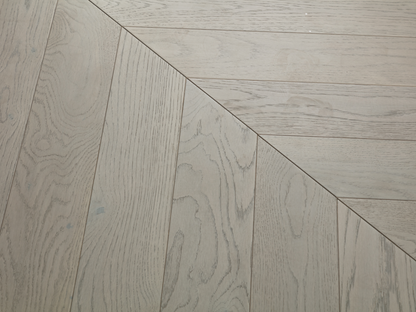 Vidar Chevron  3/4" Engineered Hardwood - American Oak Snow Flake