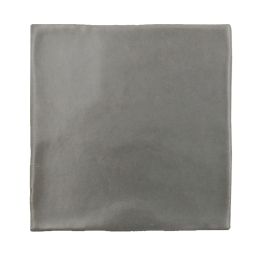 Artigiano 5"x5" Platinum Matte glazed ceramic wall tile laid in a diagonal pattern