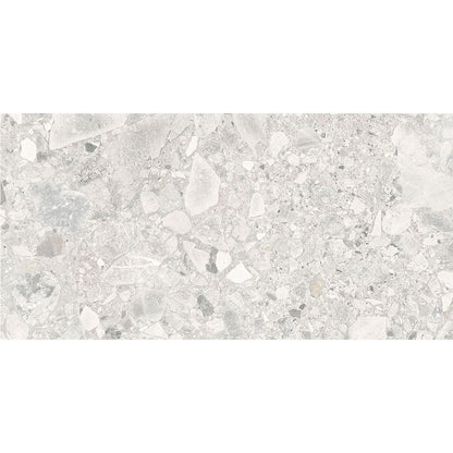 Close-up of the tile edge, emphasizing the 10mm thickness