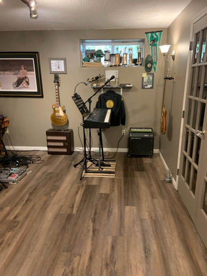 Moscow Vinyl SPC - Shalom 775 - D & R Flooring