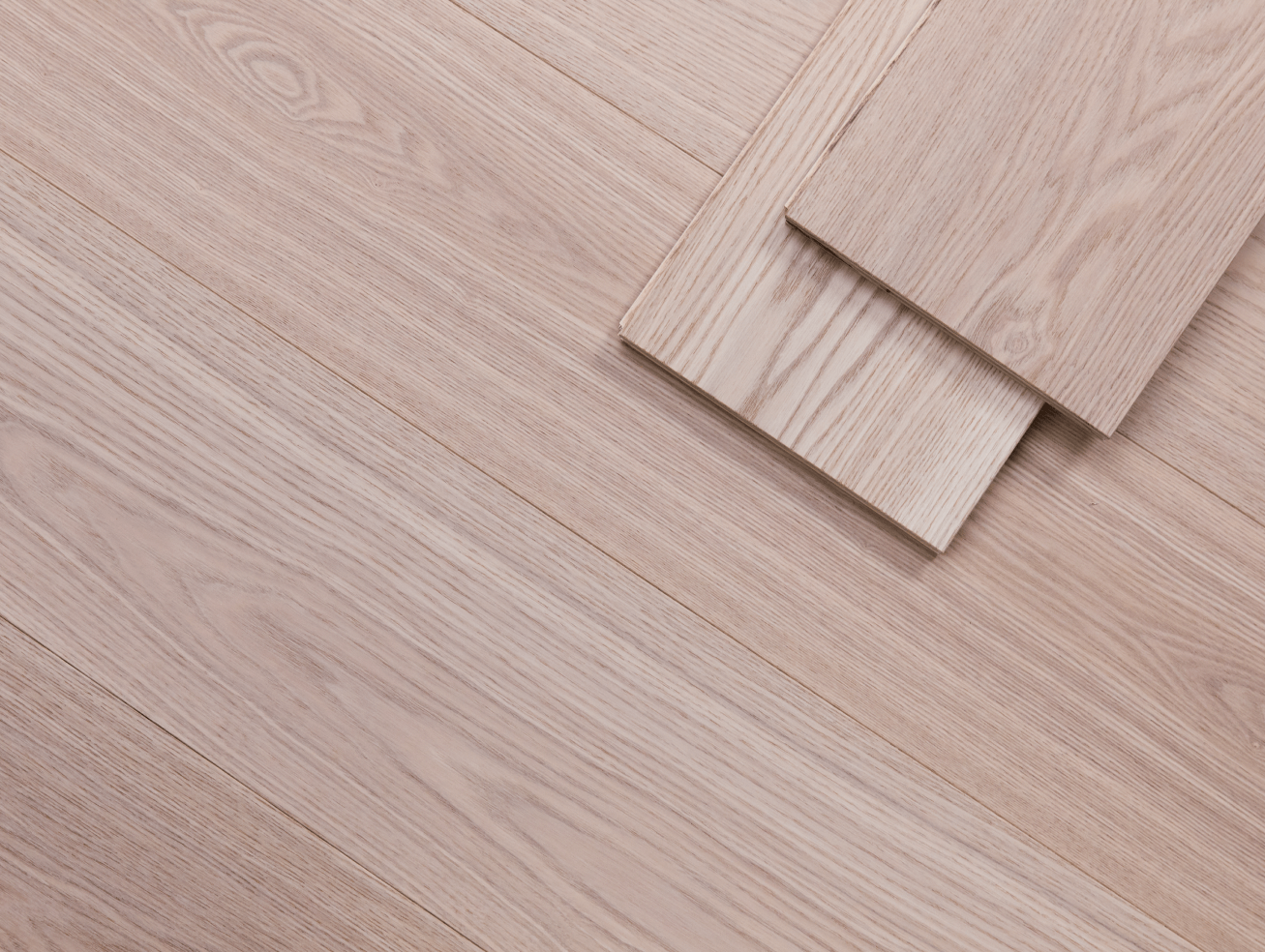 VIDAR Engineered Hardwood White Ash - Sandy 7-1/2"